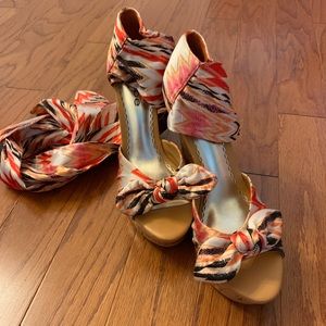 BeBe Wedges *Super cute & unique* 😍